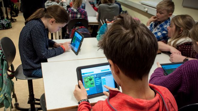 87.000 skolebarn på kodekurs denne uken