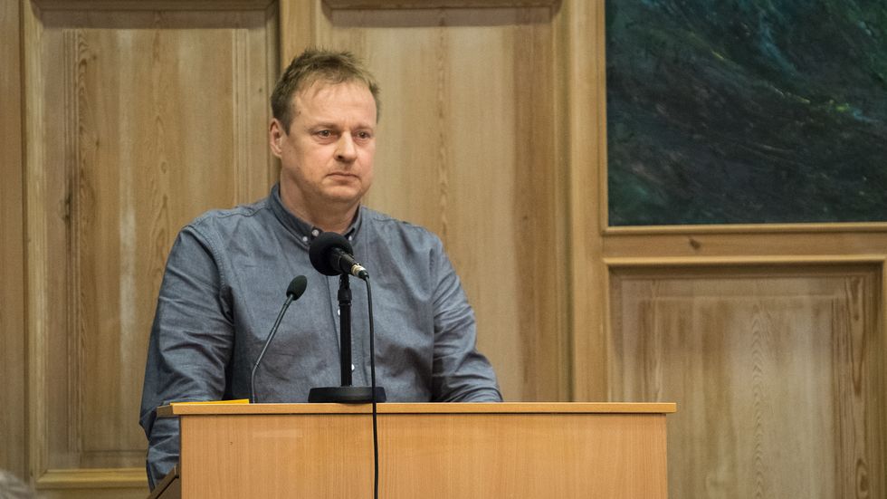 KRITISK: Arne Glenn Flåten (H) er kritisk til at kommunen har lyst ut treningshall, utan at politikarane har vedteke investeringa.