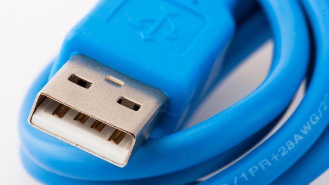 Nærbilde av en USB-kabel.