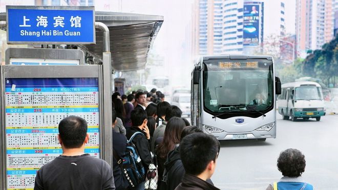 Gigantbyen har byttet ut alle dieselbussene med elbusser