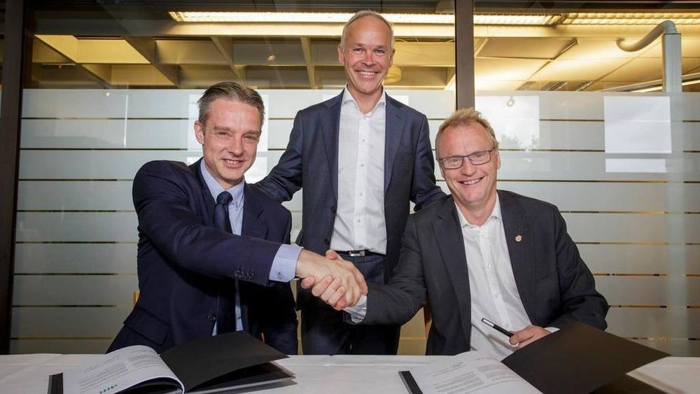 eInnsyn er et felles IT-prosjekt mellom stat og kommune, levert innenfor budsjett og nesten på tid. Fra v. Difi-direktør Steffen Sutorius, moderniseringsminister Jan Tore Sanner og byrådsleder Raymond Johansen fra Oslo kommune.