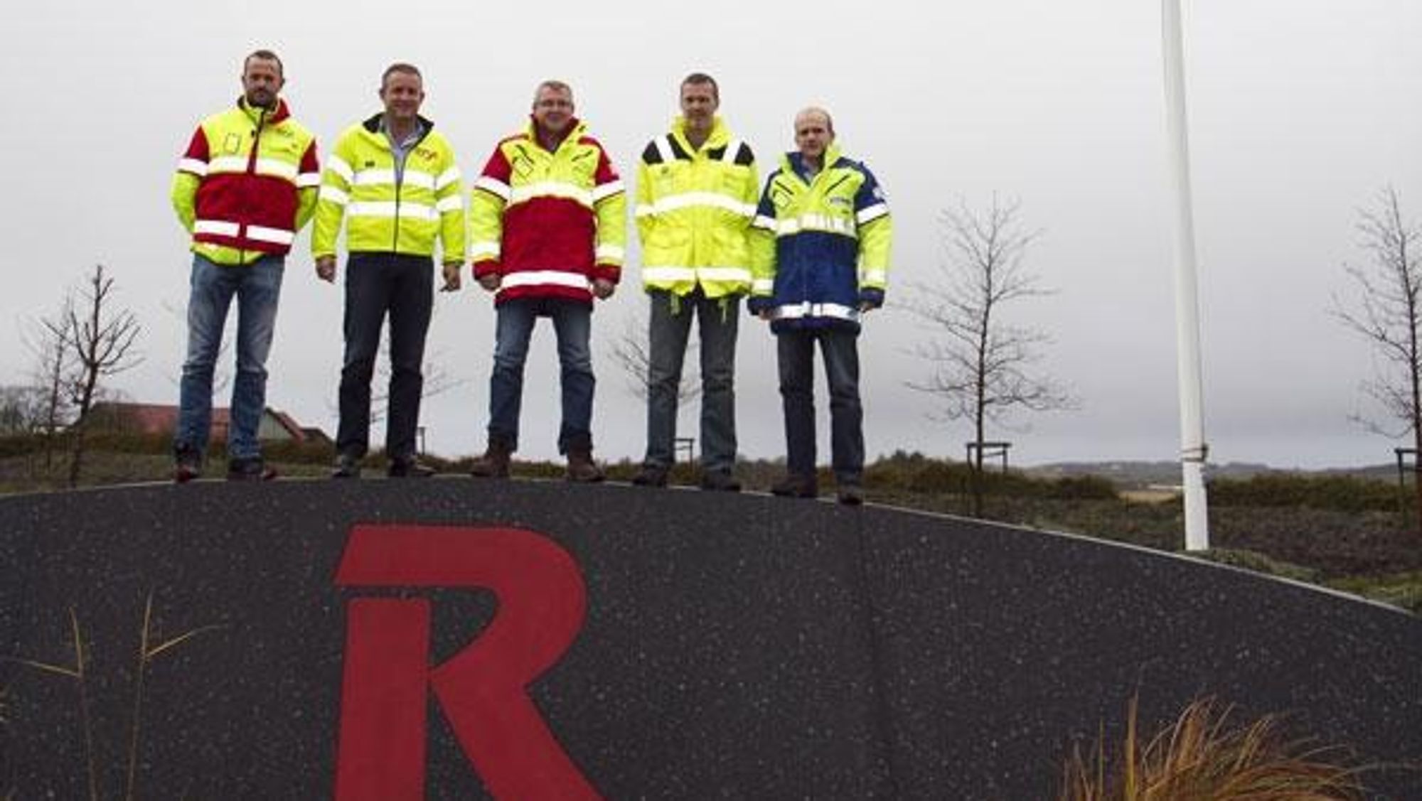 Ut på tur: Fra venstre: Kato Risa (Risa), Bjørn Risa (Risakonsernet), Snorre Berget (Holt Risa), Geir Varhaug (Bjørn`s hage og anlegg) og Svein Risdal (AS Betong).