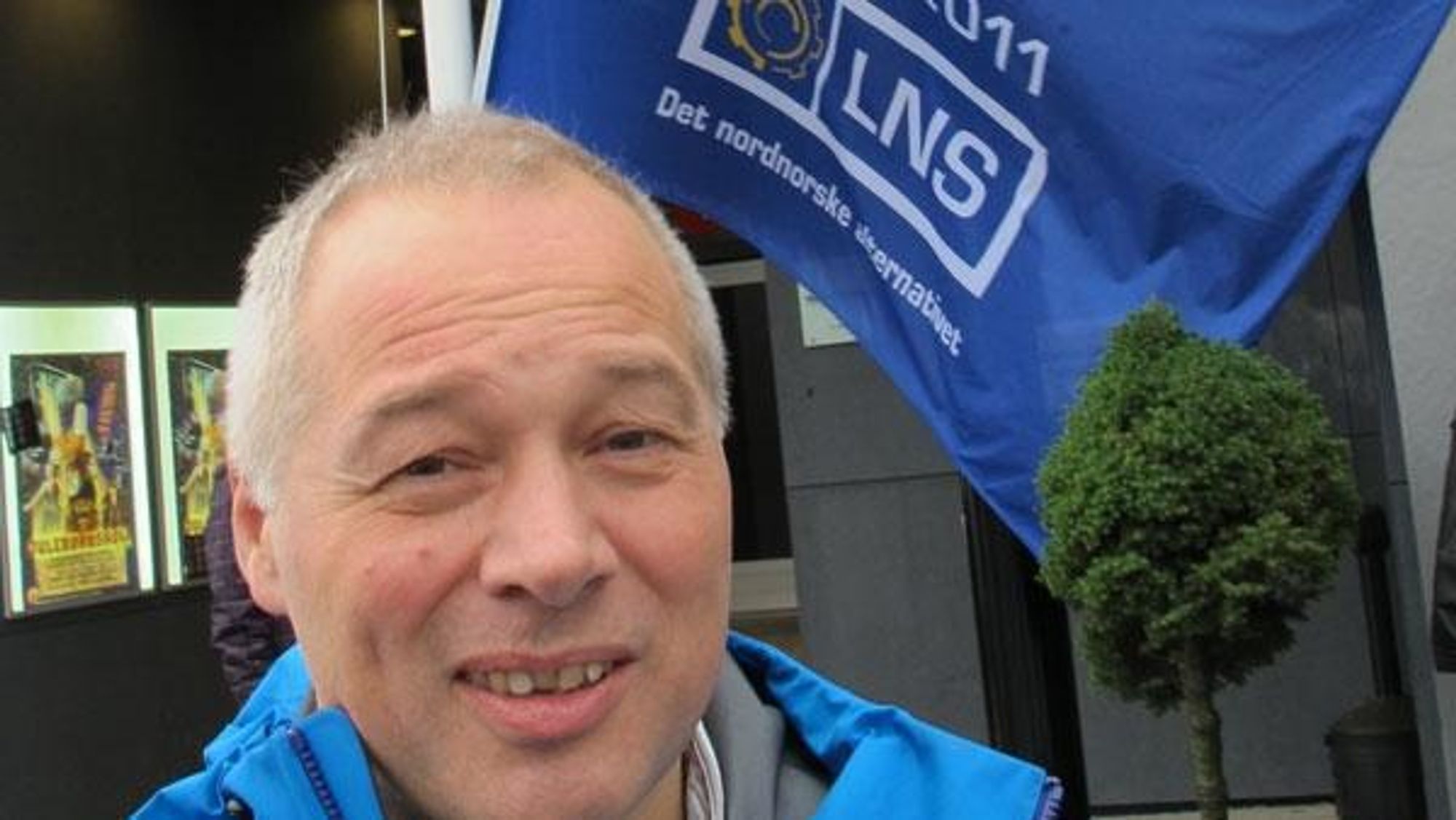 – Nå kan vi fortsette med blanke kort, sier Frode Nilsen i NLS