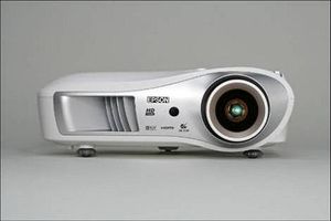Epson EMP-TW700