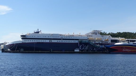 Nybiler kommer med fergene