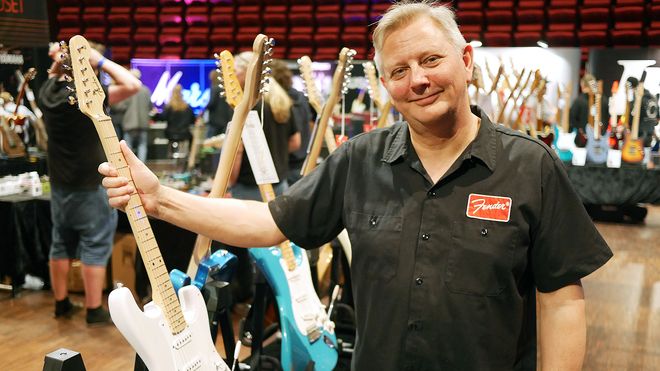 FENDER VIL NÅ DE UNGE