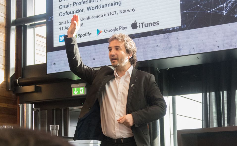 Professor Mischa Dohler leverte et svært engasjert foredrag under Telenors konferanse på Fornebu onsdag 11. april.