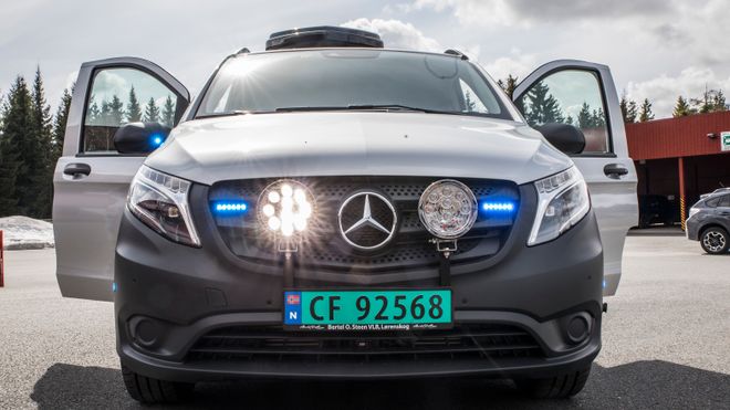 Bilen ser helt vanlig ut på utsiden. Men det som skjuler seg på innsiden gjør hverdagen som krimtekniker enklere.
