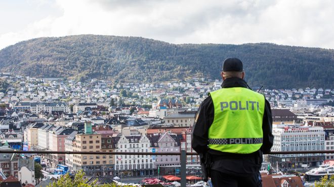 Nei, målet om to politi per tusen innbyggere er ikke til hinder for bekjempelse av kriminalitet. Tvert imot.