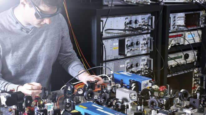 Kjerneuret kan slå atomuret i både nøyaktighet og stabilitet