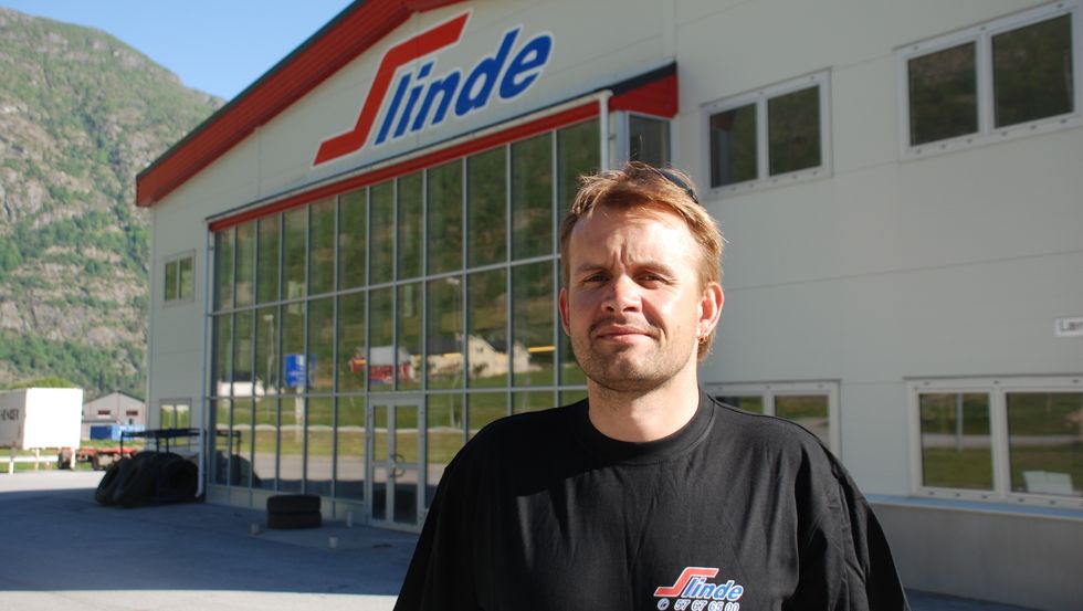 FASTLÅST: Slinde Transport, her representert ved dagleg leiar Arne Slinde Ahlin, har klaga på ein ny reguleringsplan på Håbakken, som gjer at dei mister den direkte avkøyrsla dei i dag har til E16.