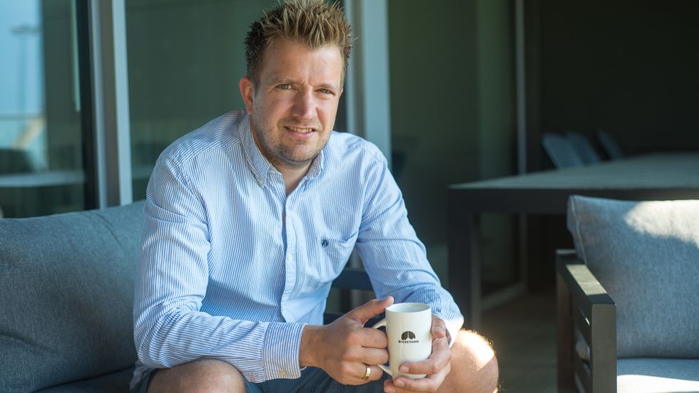 SATSAR HØGT: Egil Mundal og Rocketfarm ønskjer å erobra verda med ein dataprogram som hjelper robotarmar å pakka øskjer på pallar.