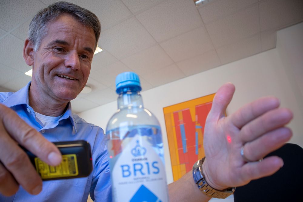 Slik måler vi: Adm. direktør i Neo Monitors, siv. ing. Ketil Gorm Paulsen gir en meget sterkt forenklet verjon av brunnlaget for hovdan de måler konsentrasjon i gasser.