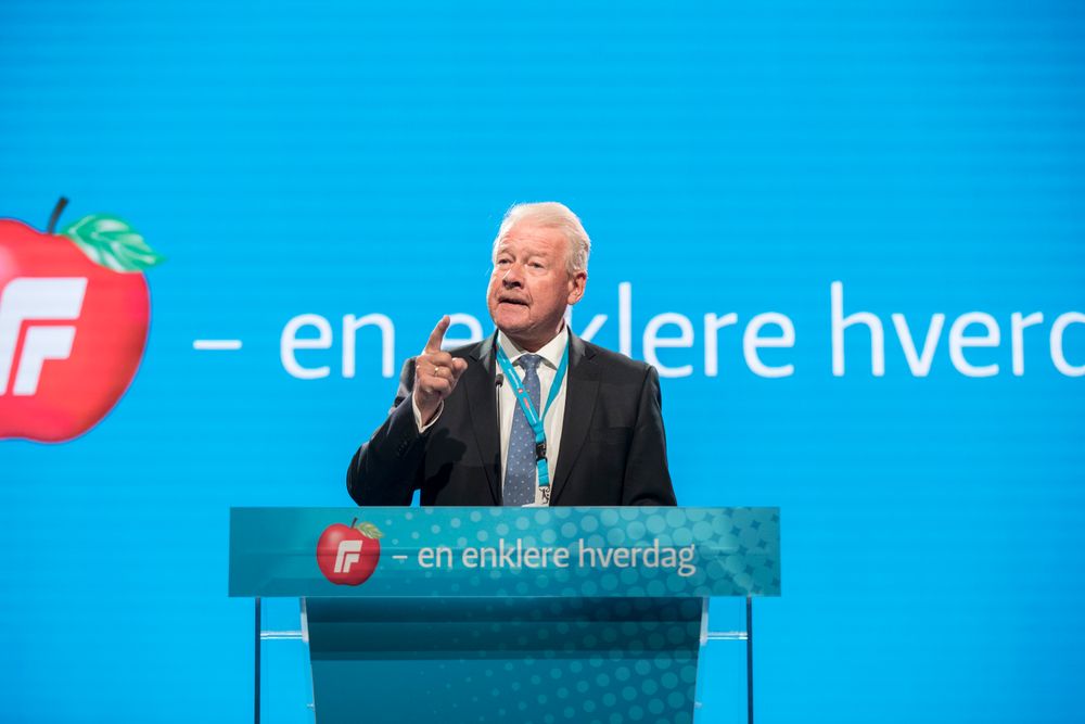 Frp-nestor Carl I. Hagen.