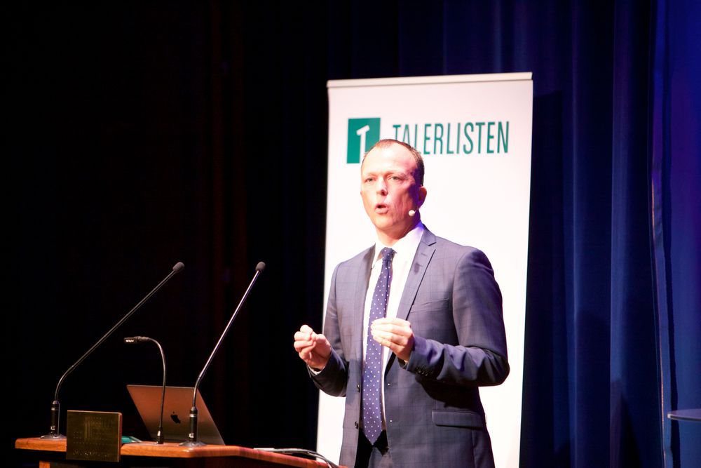 Nils Apeland bruker 80 prosent av tiden sin på Talerlisten, men kan foreløpig ikke leve av det. Han tror imidlertid på vekst og volum framover.