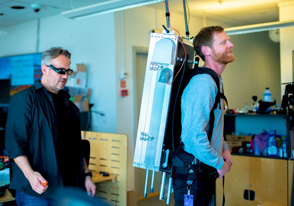 SLIK SKAL DET SE UT: Bytt ut NRK Betas kontorer med fjord og fjell - og du har et ganske greit bilde av hvordan «kontoret» til produsenten av «Lars Monsen minutt for minutt» skal se ut i sommer.