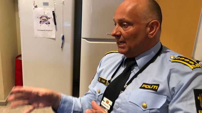 Tilbringer sommeren med værflyktninger fra Nord-Norge
