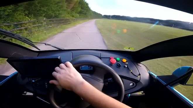 Denne bilen lærer seg å kjøre selv på 20 minutter