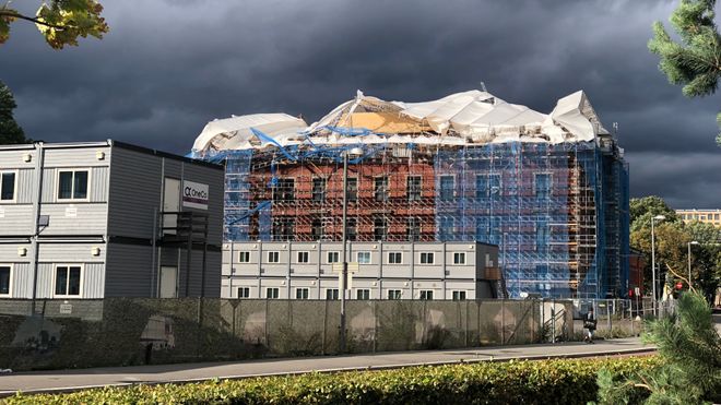 Takstillas i Tollbugata ved Oslo S har kollapset