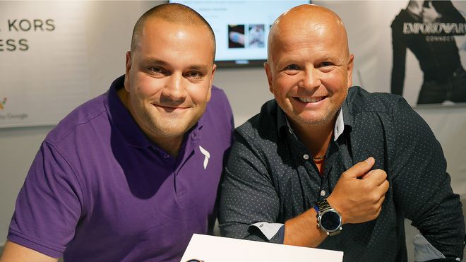 SMARTKLOKKER OG -ARMBÅND FOR ÉN MILLIARD