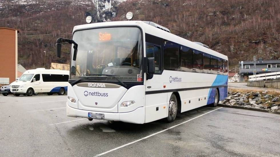 BUSSKRØLL: Brannen i Gudvangatunnelen har skapt utfordringar for busstrafikken.