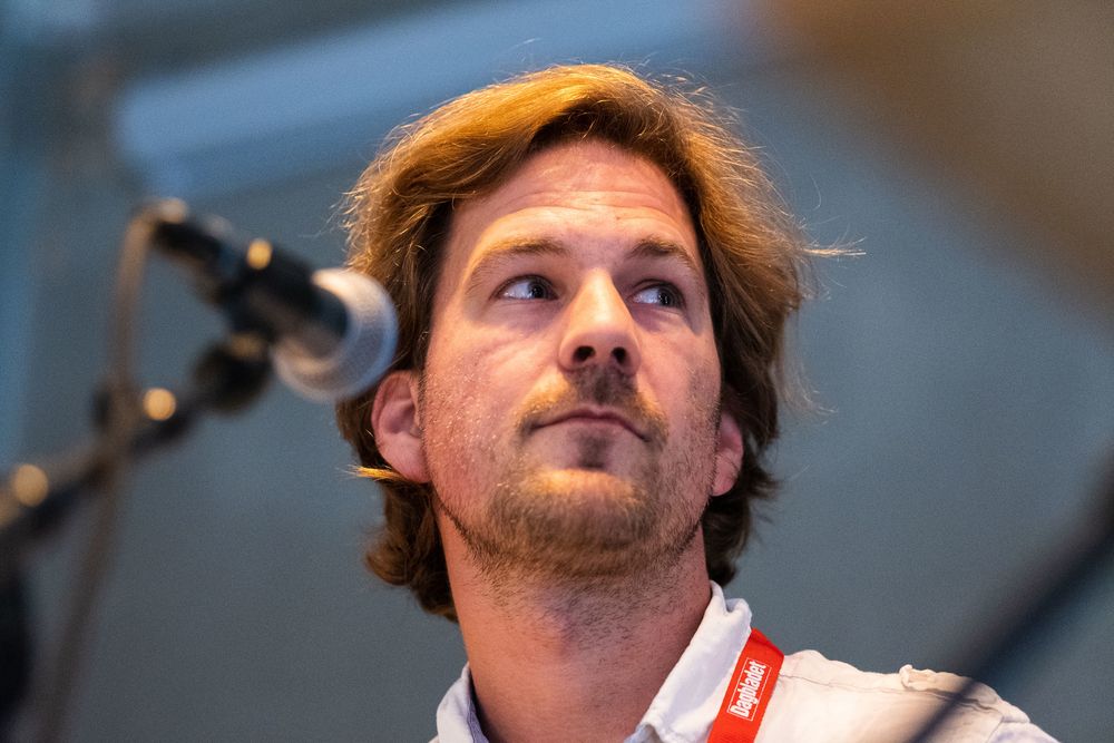 Eiliv Frich Flydal i Dagbladet er lei av ikke-svar fra departementene.
