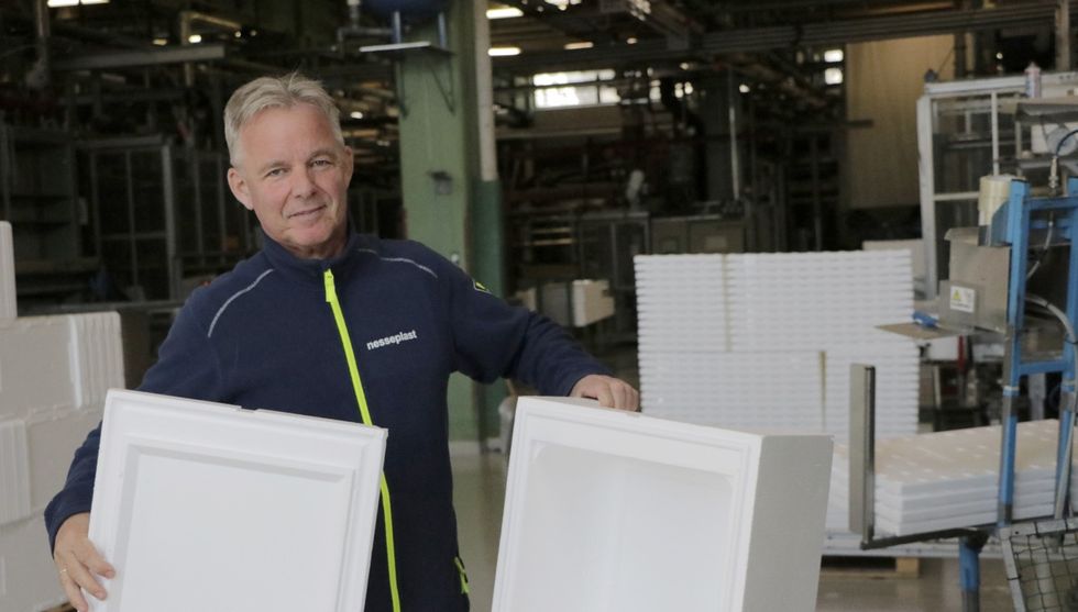 SOLIDE TAL: Erling Nesse, dagleg leiar i Nesseplast, kan sjå tilbake på eit solid fjorår for verksemda. Det er gode nyhende for eigarane, som blir løna i form av eit heftig utbyte.