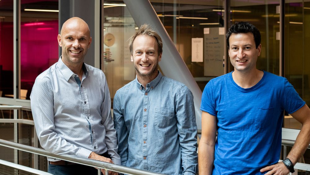 Sverre Dale Moen (daglig leder), Sigbjørn Kolberg (sjef for fastvare-utvikling) og Matthieu Lacolle (teknologisjef) fra Oslo-selskapet Sensibel.