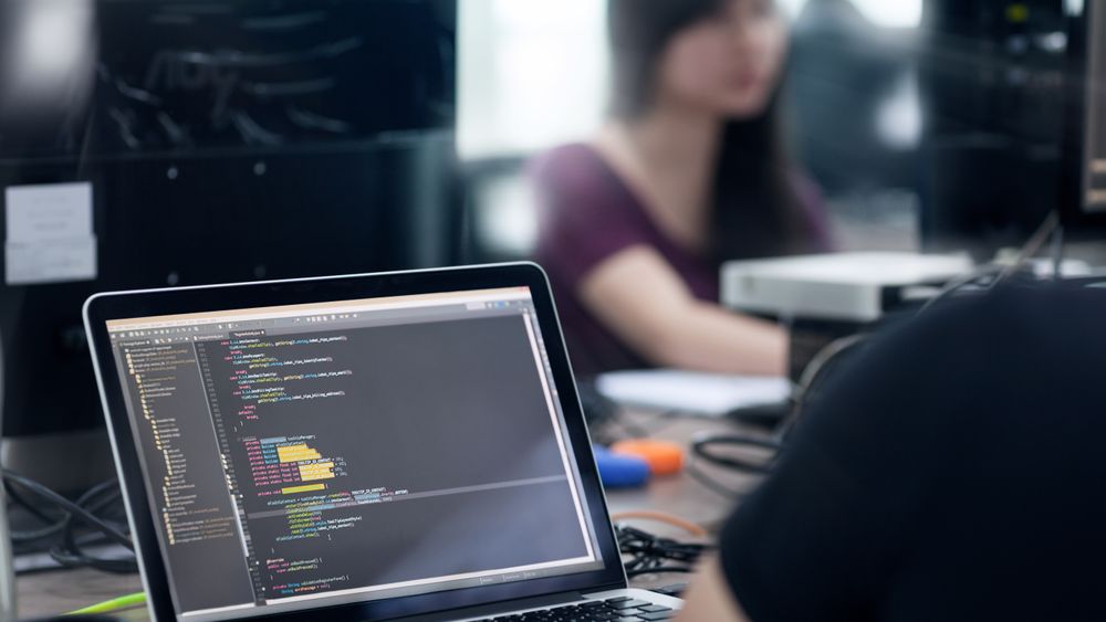 Særlig unge tror digitalisering kan føre til at jobben deres blir borte.