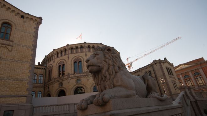 Stortinget stenger printere etter spionsiktelse. Den fengslede russeren jobber som IT-rådgiver
