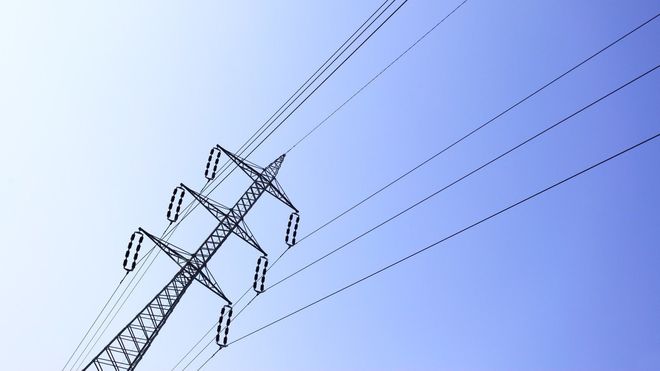 NVE vedtar tvangsmulkt for 98 nettselskaper