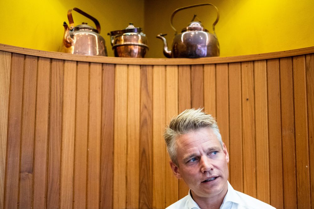 Sondre Gravir på kafe i Sandvika, hvor han snakker om tiden i Schibsted og tankene om framtida.