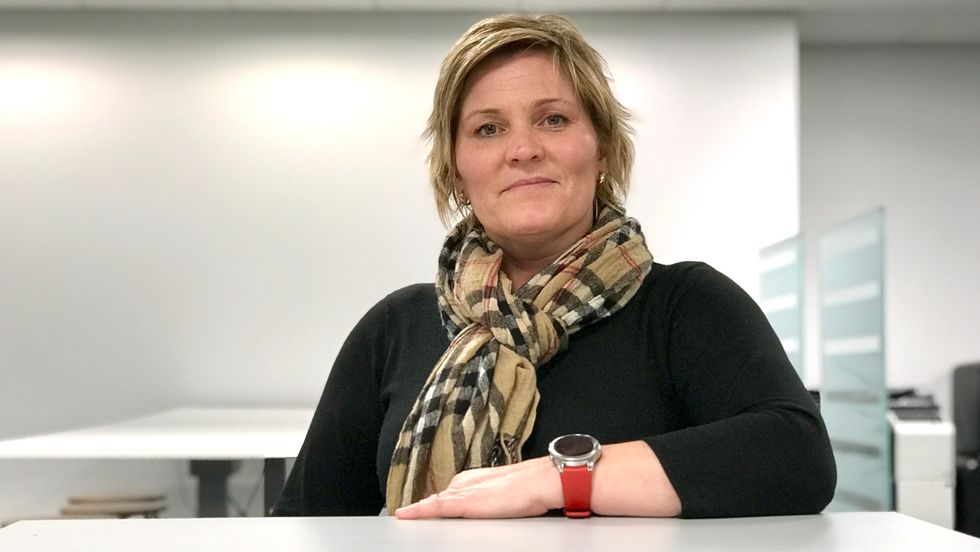 MOBBEOMBOD: Aina Drage er det første mobbeombodet i Sogn og Fjordane. Før det var ho kontaktlærar i Høyanger i nitten år. Eitt år jobba ho med skulemiljøsaker hos Fylkesmannen.