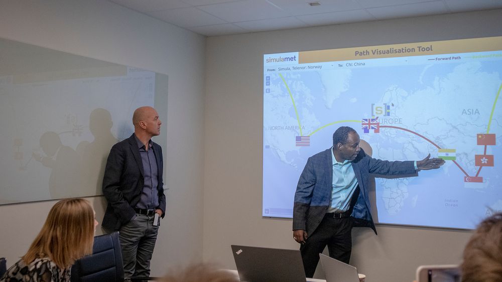 Sporer informasjon: Et av prosjektene som skal ledes av seniorforsker Ahmed Elmokashfi ved Simula vil kartlegge hvor i verden informasjon reiser mellom ulike land når det kommuniseres på nettet. Det håper de skal bli til verktøy som kan bedre sikkerheten og kanskje eliminere noen på ruten.