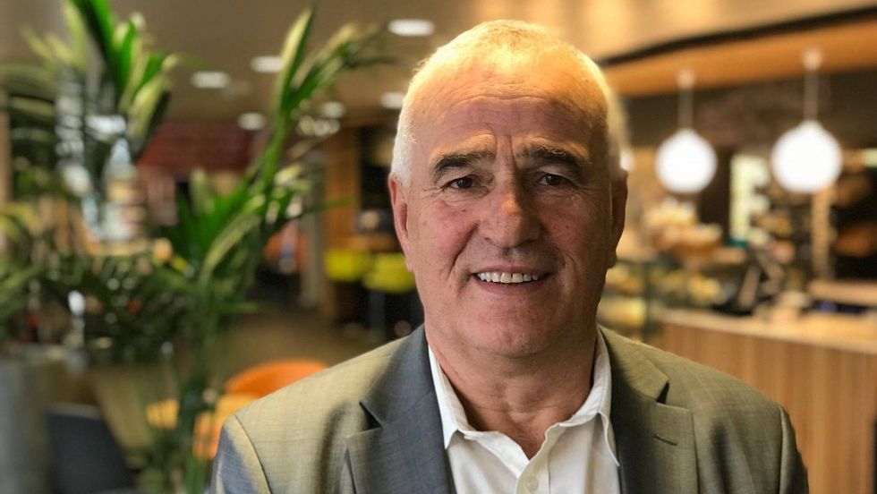 UTVIDA AKTIVITETSTILBOD: Kjell Arvid Heen, leiar i eldrerådet i Årdal, meiner kommunen har stort behov for utvida aktivitetstilbod for eldre.