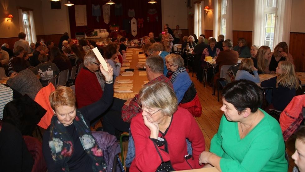 BASAR: Fullt hus i Tønjum Ungdomshus.