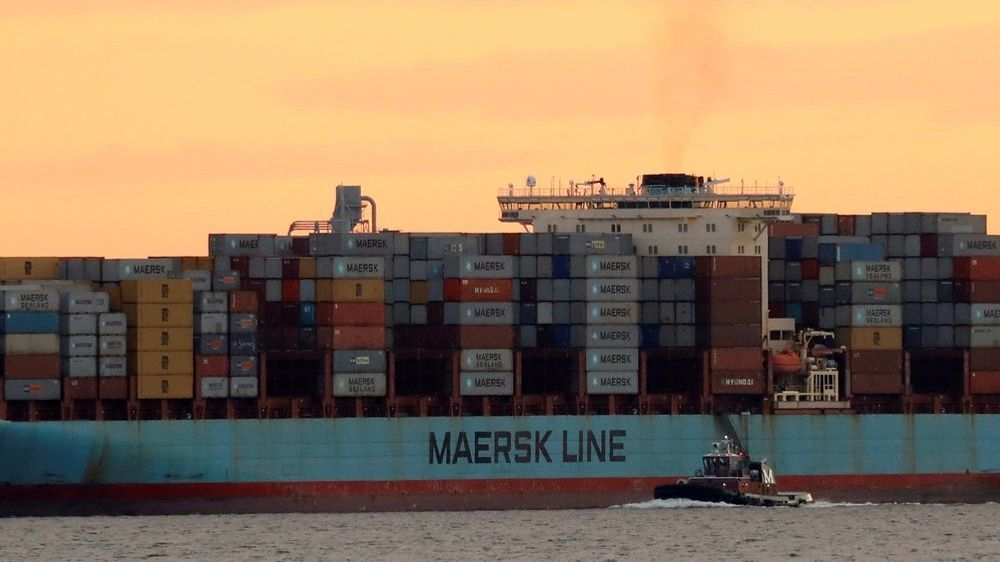 Hvert kvarter ankommer et slikt skip en havn i verden. Hva gjør man da når IT-systemene er ute av drift i ti dager? Mærsk greide det ved hjelp av menneskelig fleksibilitet.