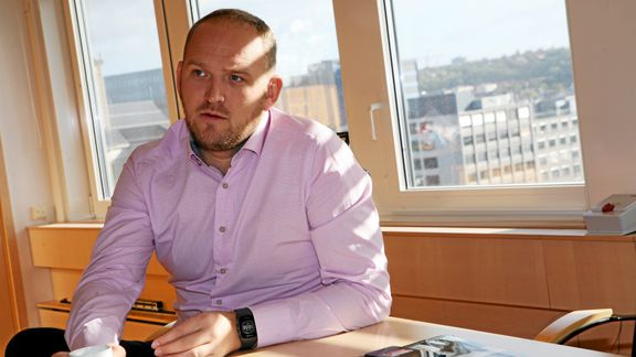 - Godset følger den enkleste veien