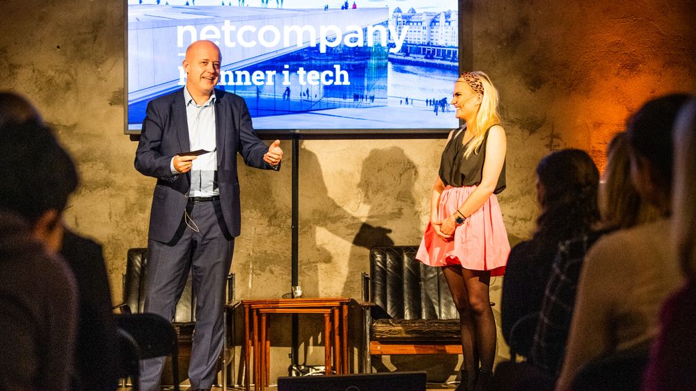 Norgessjef Gorm Hedløy i Netcompany og Isabelle Ringnes fra #HunSpanderer og TENK er enige om at både menn og kvinner må jobbe sammen for å løse teknologiutfordringene fremover.