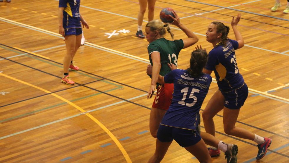 TOPPSCORAR: Jotun sin nummer 13 Camilla Hatlevoll Nundal, scora fem mål for heimelaget.