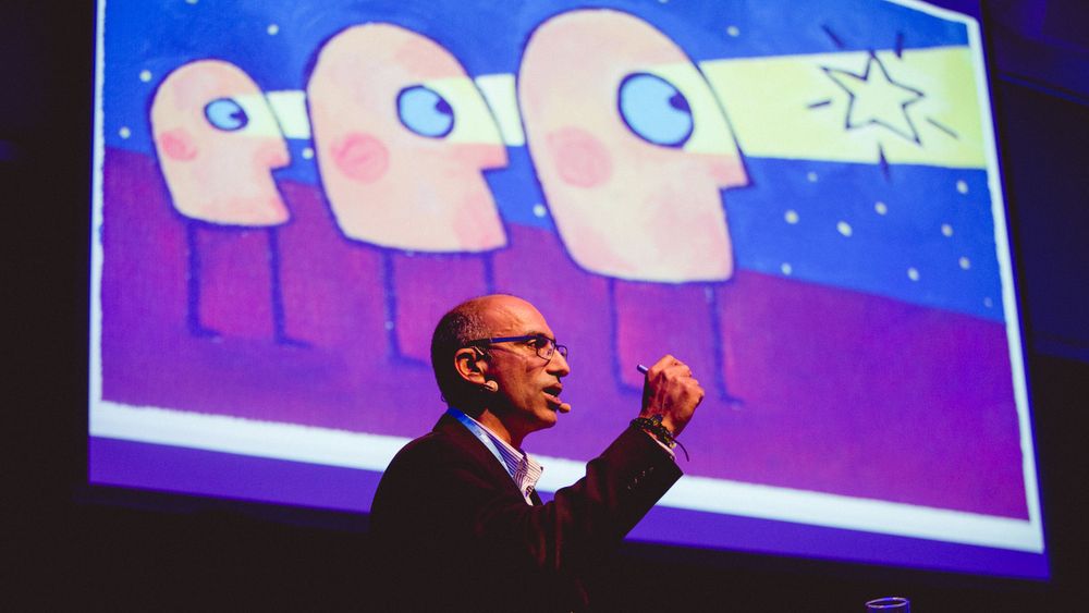 Microsofts teknologidirektør Shahzad Rana på Digital 2018-konferansen.