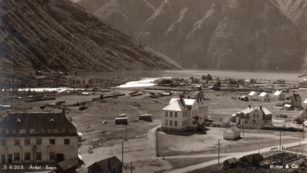 FØR I TIDA: Øvre Årdal i 1939.