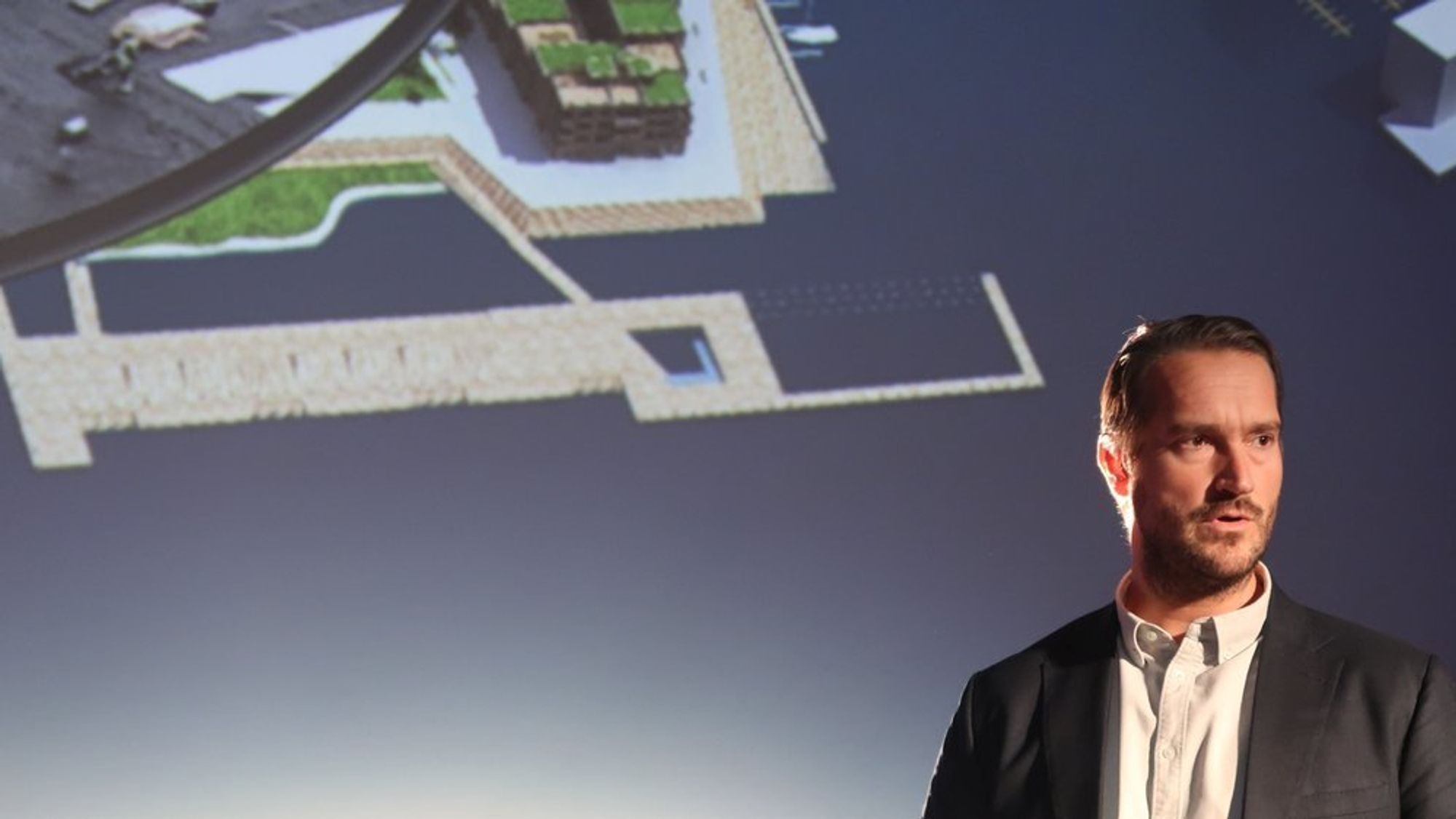 Prosjektdirektør Lars Petter Fritzsønn i AF-gruppen sier de er opptatt av å ta en posisjon på bruk av teknologi i sitt arbeid.