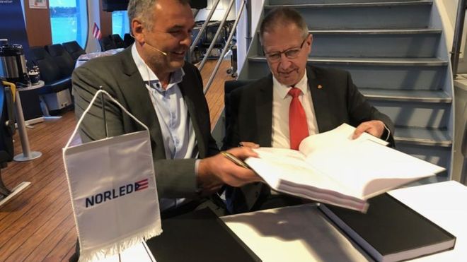 Utviklingskontrakt signert: – Hydrogen blir den siste brikken for å få nullutslipp i ferjesektoren