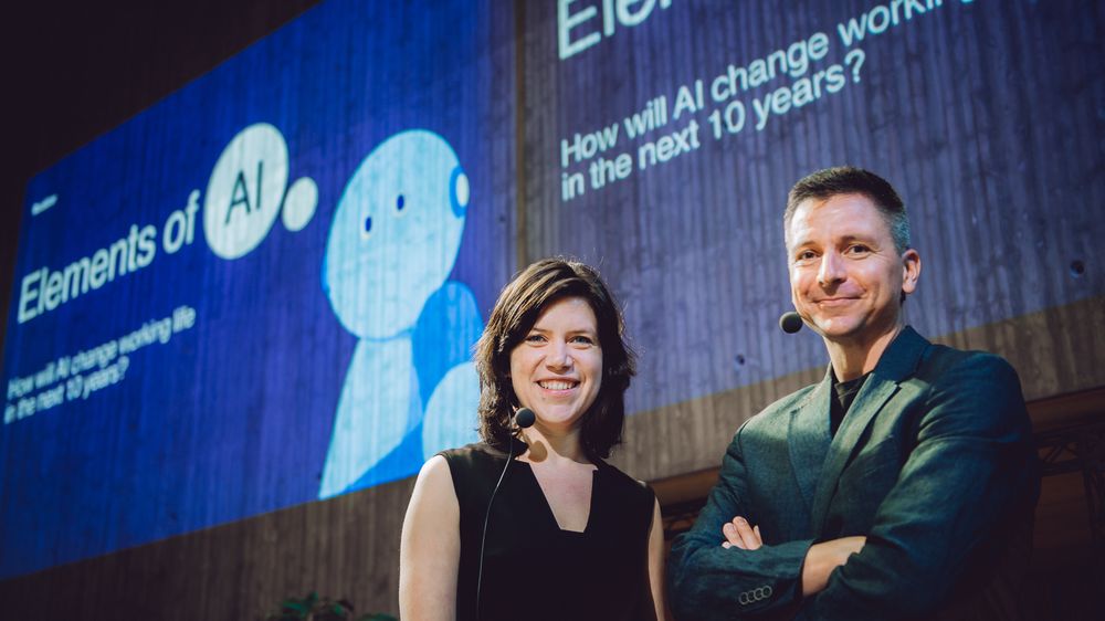 The Elements of AI, et nettkurs for ikke-programmerer har spredt seg langt utenfor Finlands grenser. Nå ser kursets utviklerne etter utenlandske samarbeidspartnere, også i Norge (Hanna Hagström, Head of AI Business at Reaktor (t.v.) og Teemu Roos, Associate Professor, Department of Computer Science, University of Helsinki)