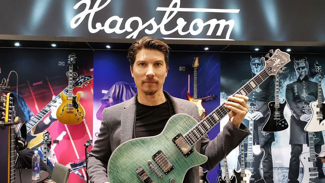 GITARMERKE MED NORSK HISTORIE LEVER VIDERE