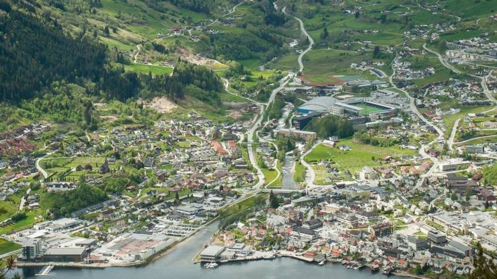 FLEST EIGEDOMAR: Det var flest tinglyste eigedommar i Luster den siste veka.