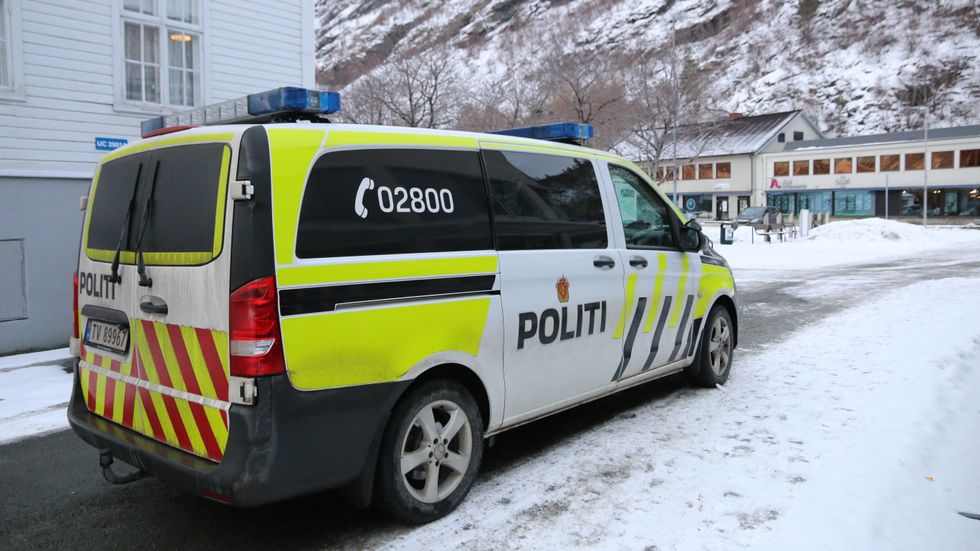 VENTAR SVAR: Ein mann vart pågripen og teke med til blodprøvetaking etter dei mistenkte at han køyrde i ruspåverka tilstand. Politiet etterforskar saka og skal føreta vitneavhøyr innan dei neste to vekene.