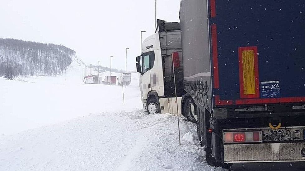 BILBERGING: Filefjell er stengt på grunn av bilberging.