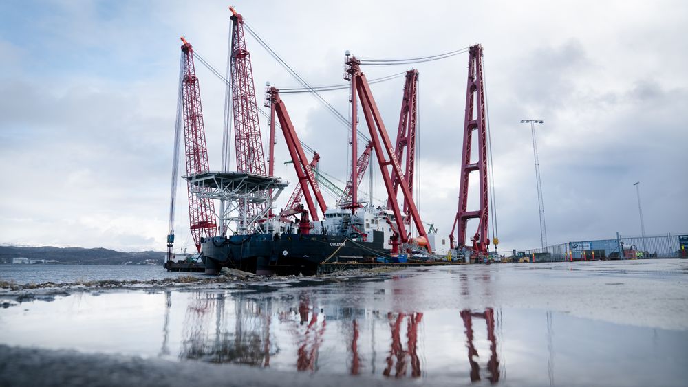 Kaptein på kranlekter: – Hadde vi ikke handlet så raskt, ville «Helge Ingstad» sklidd ut på dypet